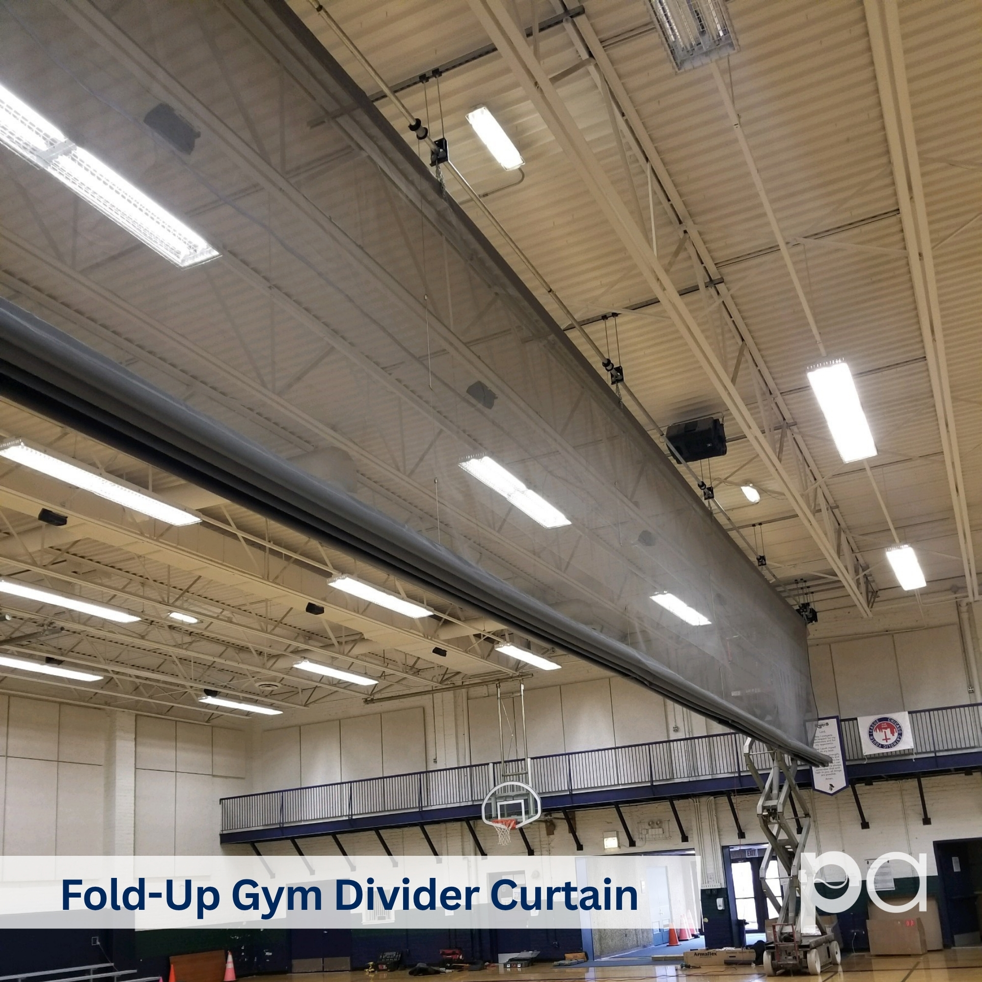 Fold-Up Gym Divider Curtain