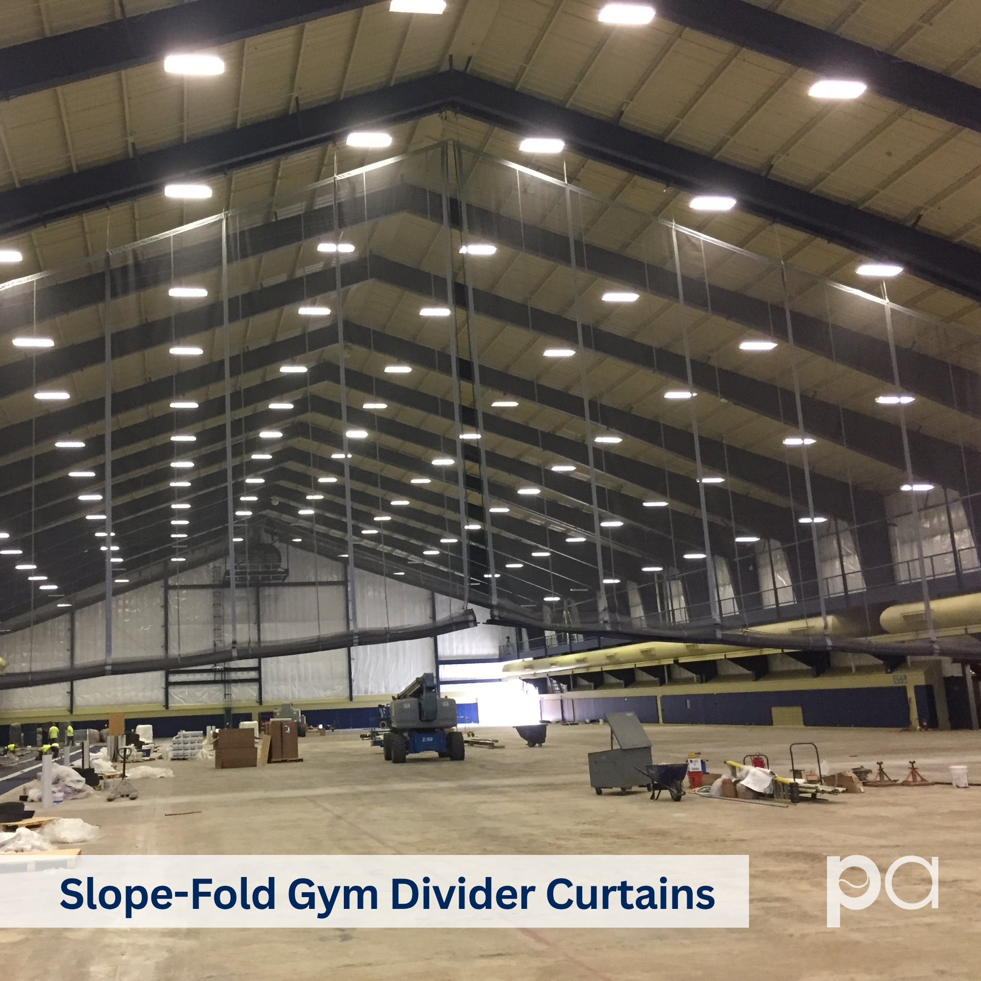 Slope-Fold Gym Divider Curtains (6)